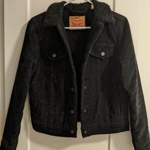 Levi’s Sherpa jacket sz S